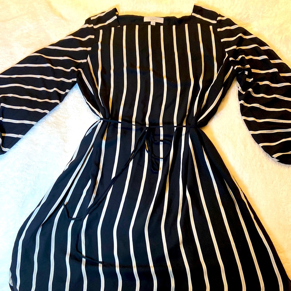 Loft, size XL dress, long sleeve, fully lined, tan stripes, square neck line